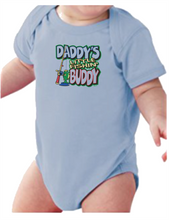 Load image into Gallery viewer, Infant Creeper Bodysuit One Piece T-shirt Daddy&#39;s Little Fishin&#39; Buddy k-425